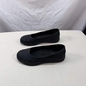 Easy Street Comfort Wave Black Slip-on Shoes Women Size 8 Cosma New with Box
